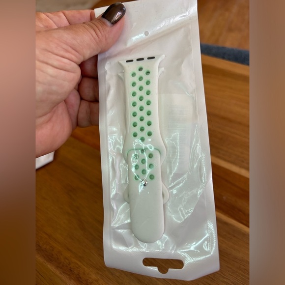 Set of two Apple Watch bands. 38 mm. Brand new in package. - Picture 2 of 5